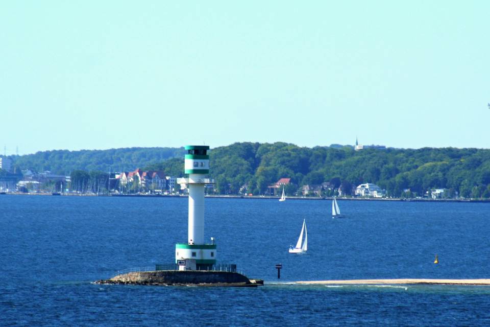 Ostsee-Schifffahrten Kiel Leuchtturm